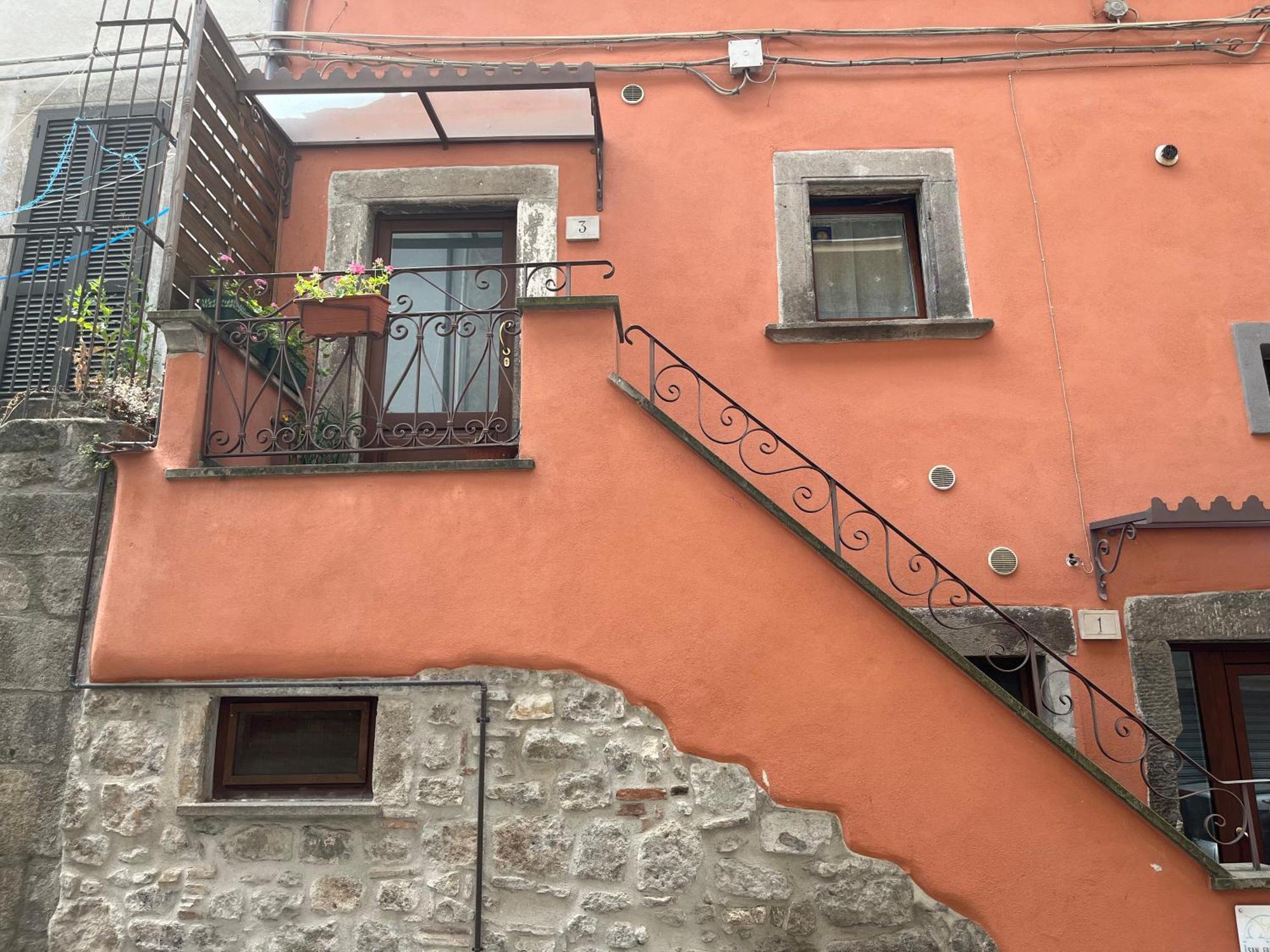 Domus Tuscia Apartments San Faustino Guesthouse 维泰博 外观 照片